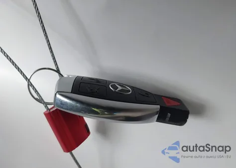 2017 Mercedes-Benz Glc 300 4Matic из США, поврежденный, VIN WDC0G4KB5HF156829